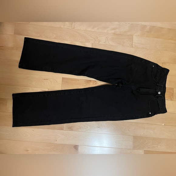 Brand New High- Waisted Wide Legged Jeans - Picture 3 of 4